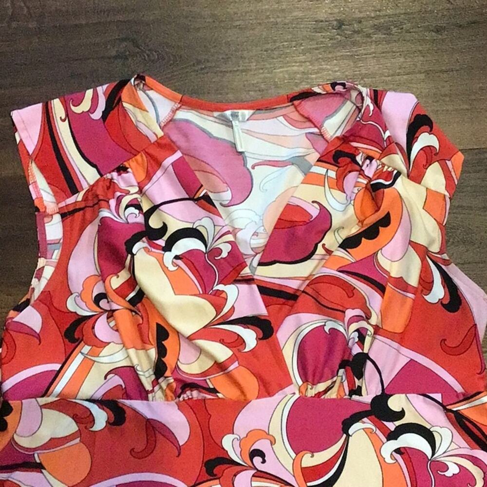 Metro 7 Colorful Print Top. - Picture 2 of 3
